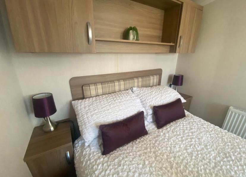 Caravan Church Farm Holiday Village Пагъм Екстериор снимка